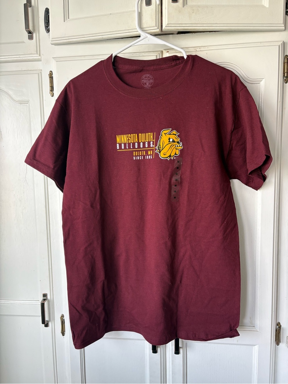 Rivalry Threads Maroon Minnesota Duluth Bulldogs Graphic Tee